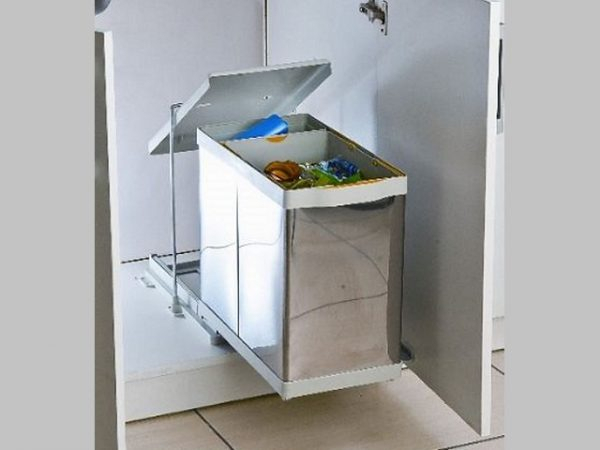 Cos de gunoi incorporabil Pelikan 21100, cu extragere automata, cu un recipient de 20 L si una de 1 L [3]