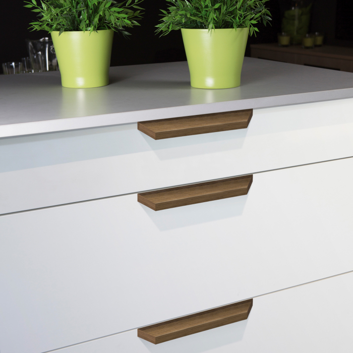 Maner pentru mobila Barcco, finisaj nuc, L:200 mm [2]