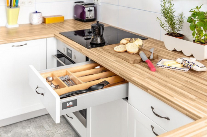 Maner pentru mobila Camaio, finisaj crom negru, L:160 mm [6]