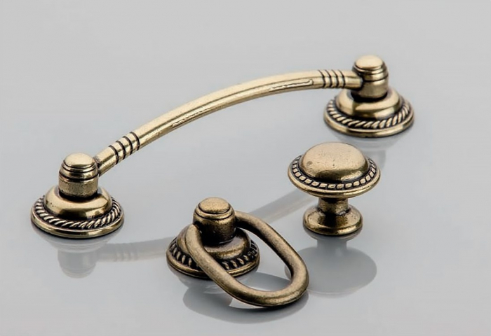 Rennes - Maner pentru mobila, finisaj alama antichizata, L:121 mm [4]