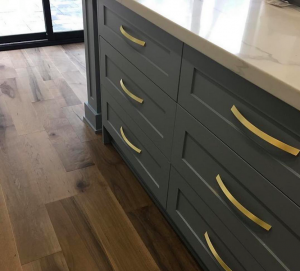 Smee - Maner pentru mobila, finisaj alama periata, L:231 mm [3]