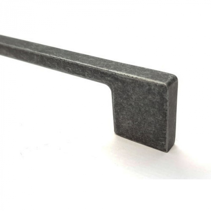 Maner pentru mobila Uzo, finisaj argint antichizat, L:224 mm [6]