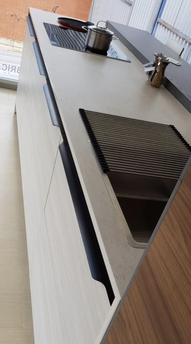 Maner pentru mobila Vector, finisaj gri periat [3]