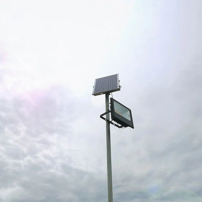 Proiector LED V-TAC cu Panou solar, 50W, IP65, 6000K, 4200lm [10]