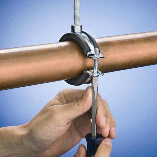 Colier metalic 3/4" cu garnitura si diblu [4]