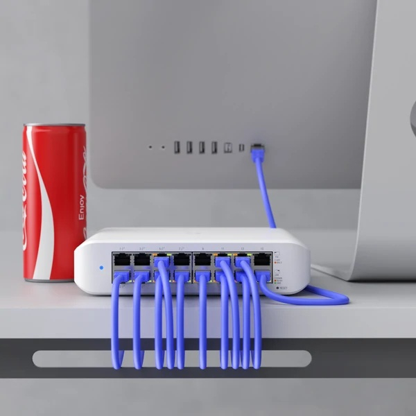 SWITCH cu 16 porturi. PoE Ubiquiti USW-LITE-16-POE-EU [4]