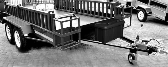 Lada scule Blackit 2 (550x250x280) [2]