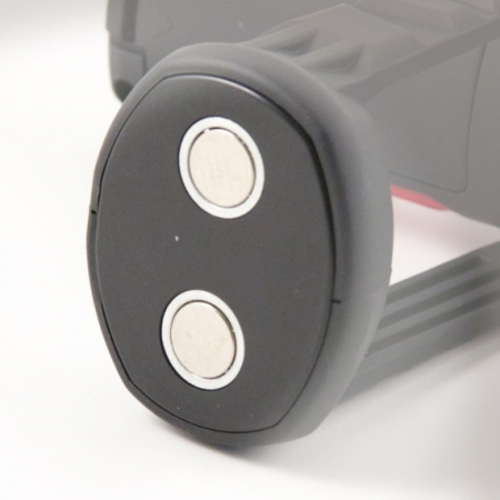 HUNTER: Lanterna LED reincarcabila 5W cu functie de zoom [4]