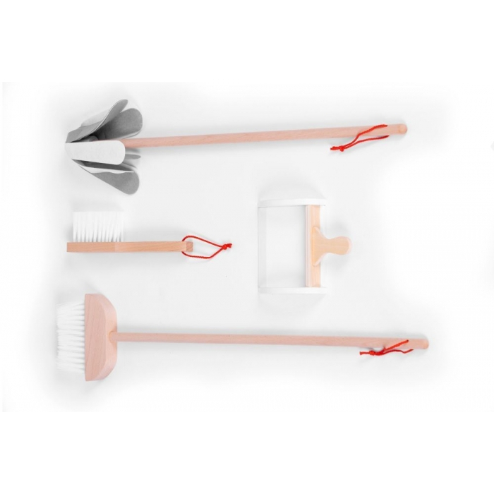 Antemergator din lemn cu aspirator si elemente pentru curatenie Ecotoys W10D200B [8]