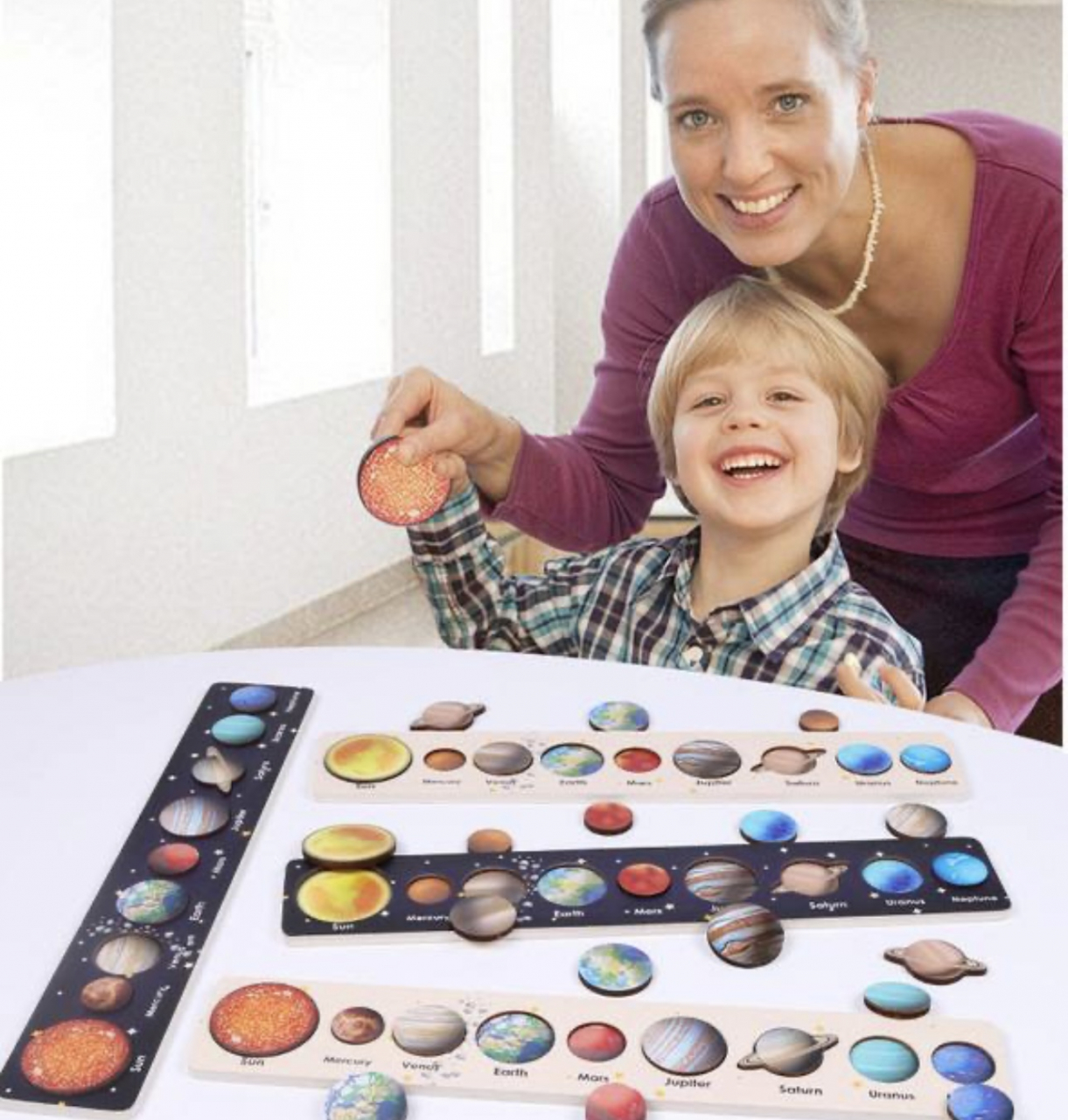 Joc Montessori de tip puzzle incastru – Sistemul Solar [3]
