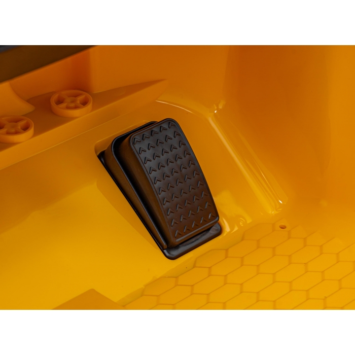 Masinuta electrica cu telecomanda BMW M4, roti EVA, scaun tapitat, 112x71x46 cm, putere 70W - Galben [8]