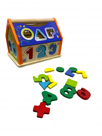 Jucarii Copii - Casuta mica din lemn cu activitati - sortare forme si cifre