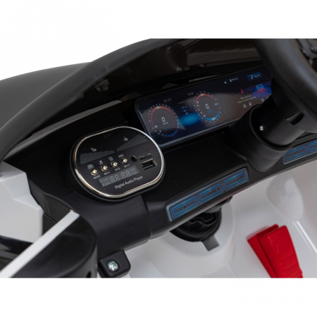 Masinuta electrica cu telecomanda MERCEDES BENZ AMG EQA, roti EVA, scaun tapitat, 101x69x53 cm, putere 70W - Alb [9]