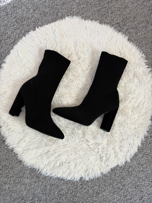 Botine negre, Cuccoo [1]