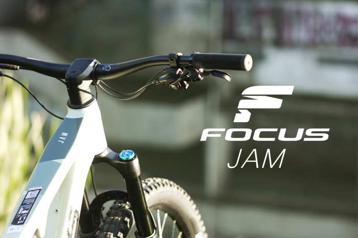 Bicicleta full suspension Focus Jam 6.9 Sky Grey L [9]