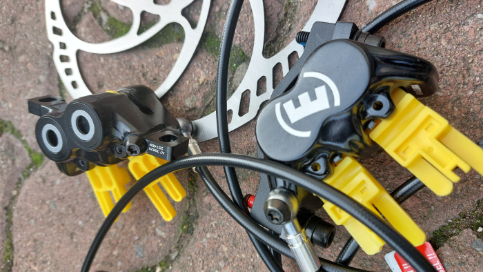 Set frane Magura MT5 HC 1 finger cu 4 pistoane + discuri 203mm + adaptor [11]