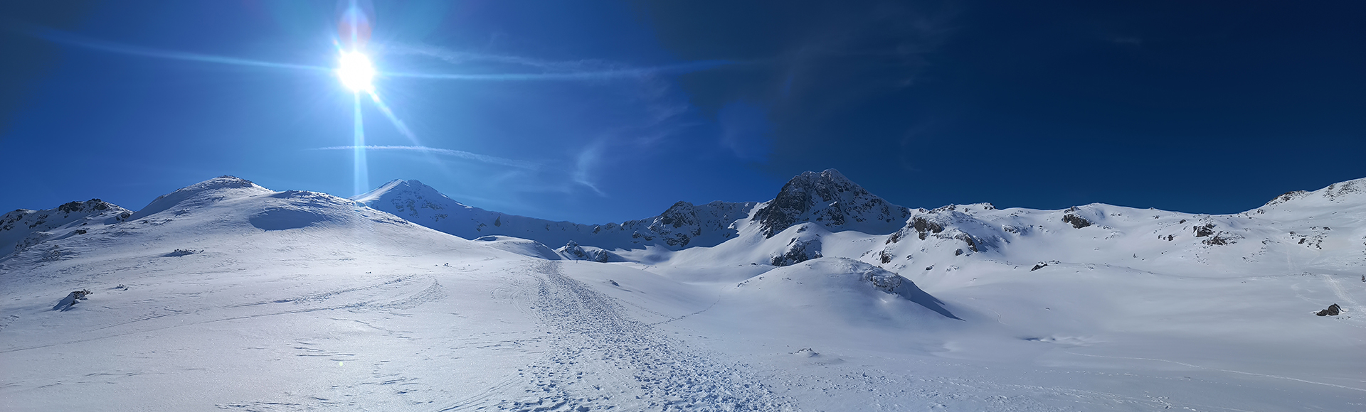 Ski sau Snowboard? Comandă online tot ce ai nevoie pentru pasiunea ta!