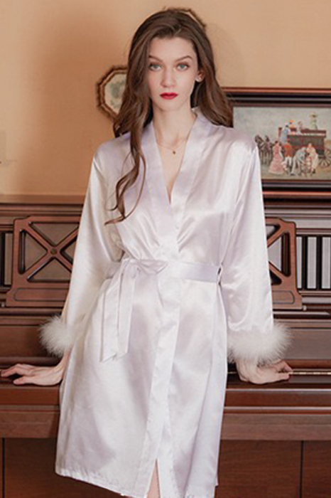 Halat din satin fin cu puf pentru mireasa, inscriptionat ' Bride ' SUSU-010alb [6]