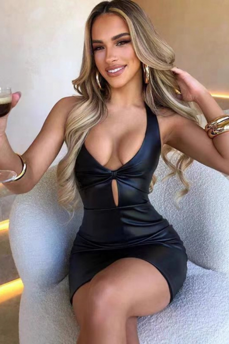Set lenjerie erotica, rochita din piele sintetica lucioasa si chiloti tanga TY-PU61negru [4]