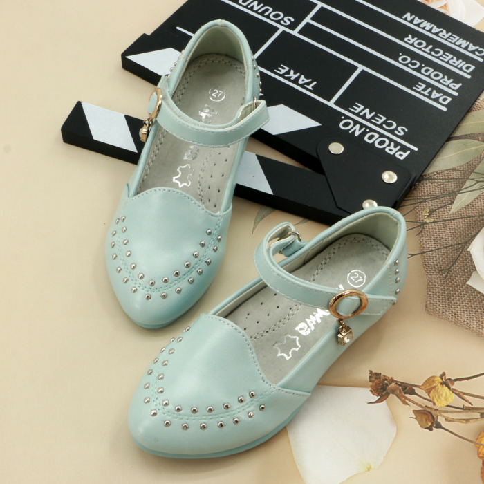 Pantofi cu aplicatii decorative M296 [4]