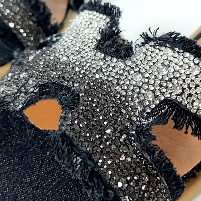 Papuci cu aplicatii decorative X24-1166negru [12]