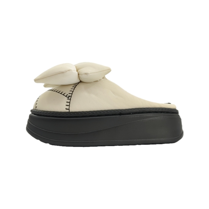 Papuci de casa pufosi L735alb [2]