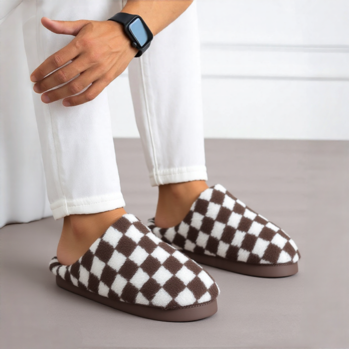 Papuci de casa pufosi, model in carouri D307maro [5]