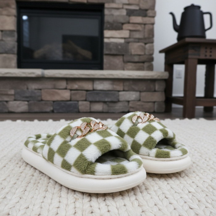 Papuci de casa pufosi, model in carouri H15verde [7]