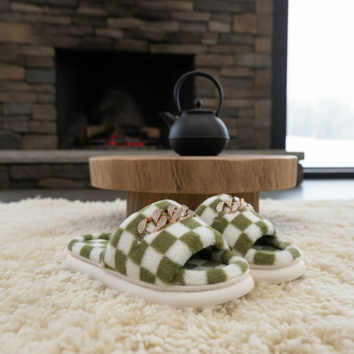 Papuci de casa pufosi, model in carouri H15verde [8]