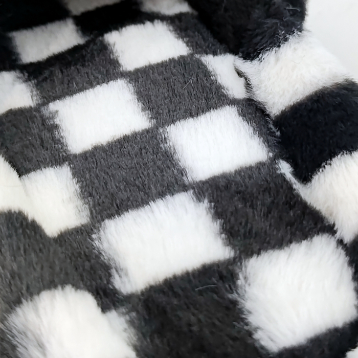 Papuci de casa pufosi, model in carouri H15negru [13]