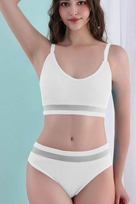 Set 2 piese lenjerie intima, bustiera push-up si chiloti brazilieni XBX-8880alb [6]