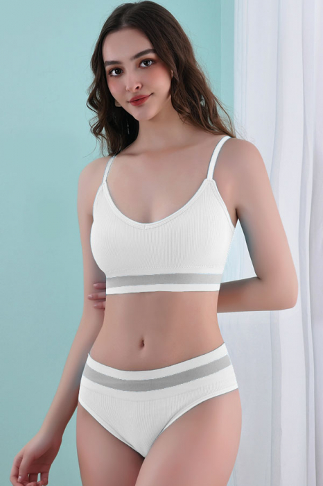 Set 2 piese lenjerie intima, bustiera push-up si chiloti brazilieni XBX-8880alb [7]