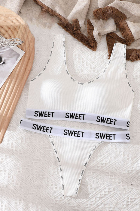 Set 2 piese lenjerie intima, bustiera push-up si chiloti tanga XBX-8863alb [2]