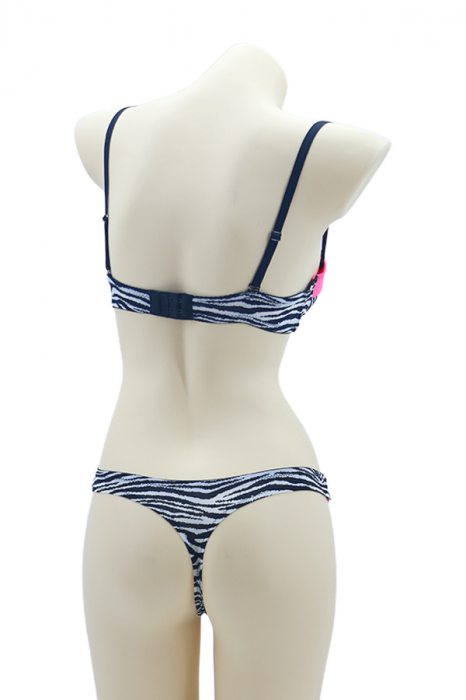 Set 2 piese lenjerie intima, sutien si chiloti tanga 35667negru [2]