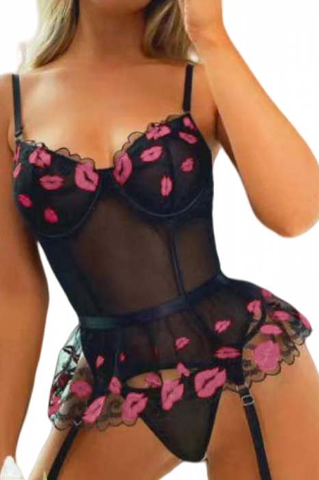 Set lenjerie erotica, body decupat, portjartiera si chiloti tanga G1116roz [1]