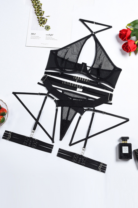 Set lenjerie erotica cu decupaje, sutien, portjartier, benzi si chiloti tanga FS-Z2549 [4]
