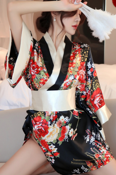 Set lenjerie erotica, kimono sexy japonez, cordon si chiloti tanga YML-1306negru [4]