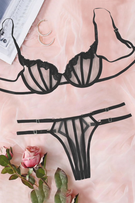 Set lenjerie senzuala, sutien cu insertii dantela si chiloti tanga TY-LX77negru [3]