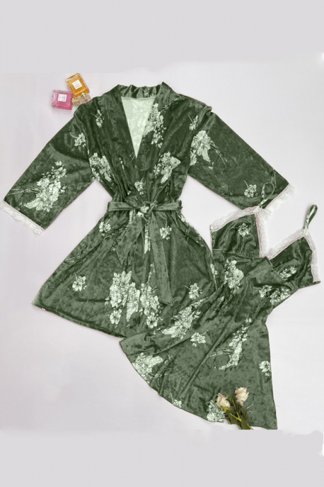 Set pijama 2 piese cu aspect catifelat si insertii dantela, halat si camasa de noapte TY-SR018verde [2]