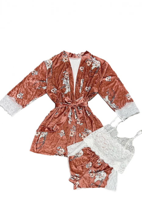 Set pijama 3 piese cu aspect catifelat si insertii dantela, halat, top si pantaloni scurti TY-SR020roz [1]