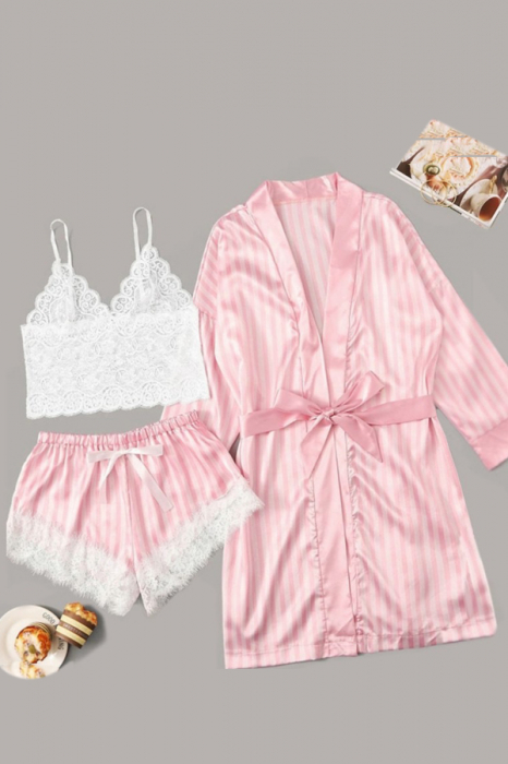 Set pijama sexy satin si dantela 3 piese, bustiera, halat si pantaloni scurti SUSU-013 [11]