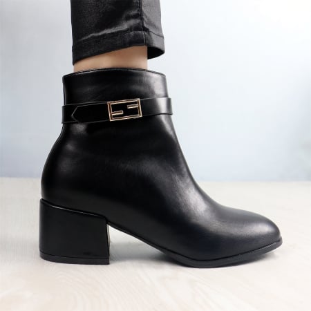 ÎNCĂLȚĂMINTE DAMĂ 49.99 - Botine imblanite OS-1negru