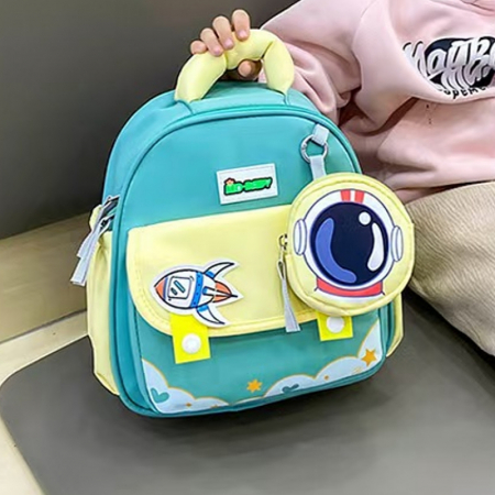 ARTICOLE ȘCOLARE - Ghiozdan pentru gradinita sau scoala cu accesoriu pusculita ZY-2412verde