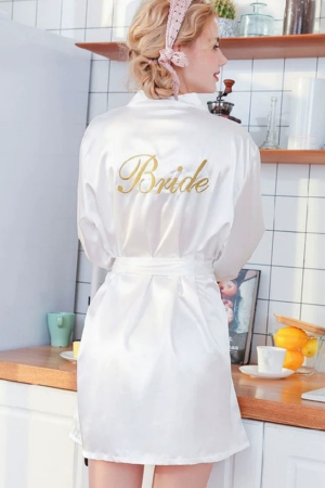 Halate - Halat din satin fin pentru mireasa, inscriptionat ' Bride ' SUSU-009alb