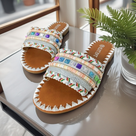 Papuci cu aplicatii decorative 1134alb [7]