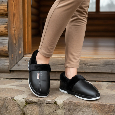 Papuci de casă - Papuci de casa imblaniti L603negru