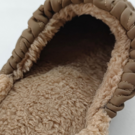 Încălțăminte bărbați - Papuci de casa pufosi D365maro