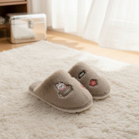 Damă - Papuci de casa pufosi L689maro