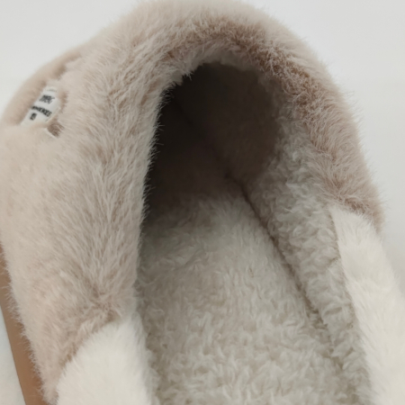 Papuci de casa pufosi L707bej [6]