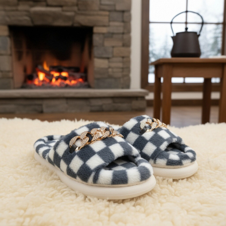 Papuci de casă - Papuci de casa pufosi, model in carouri H15gri albastrui